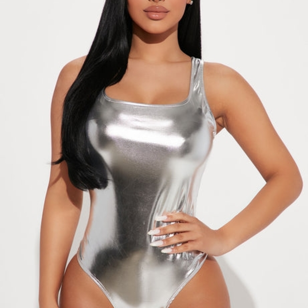 Fashion Nova Curve Model Status Silver Metallic Bodysuit 1X
